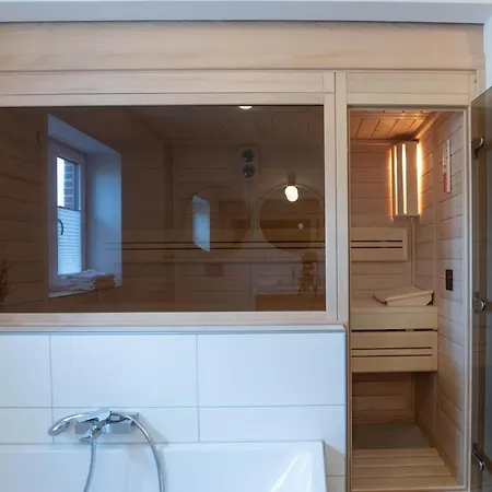 Kleine Krabbe Tönning